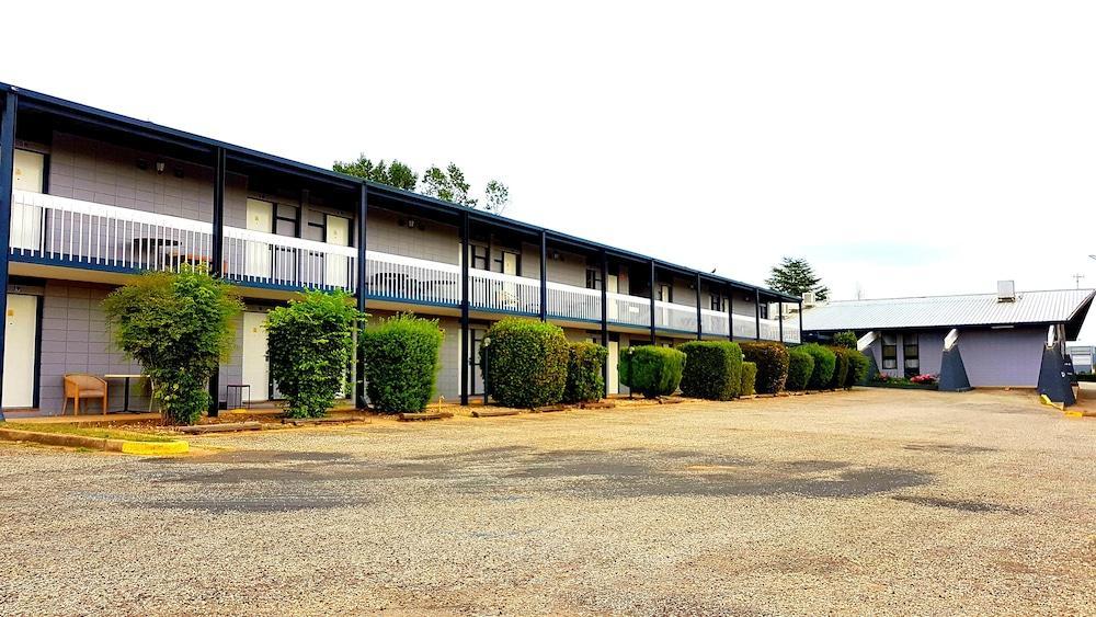 Snow Season Motor Inn Cooma Exterior photo